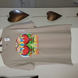 Disney Tweedledum and Tweedledee Be Kind Short Sleeve Shirt Beige size XL NWT